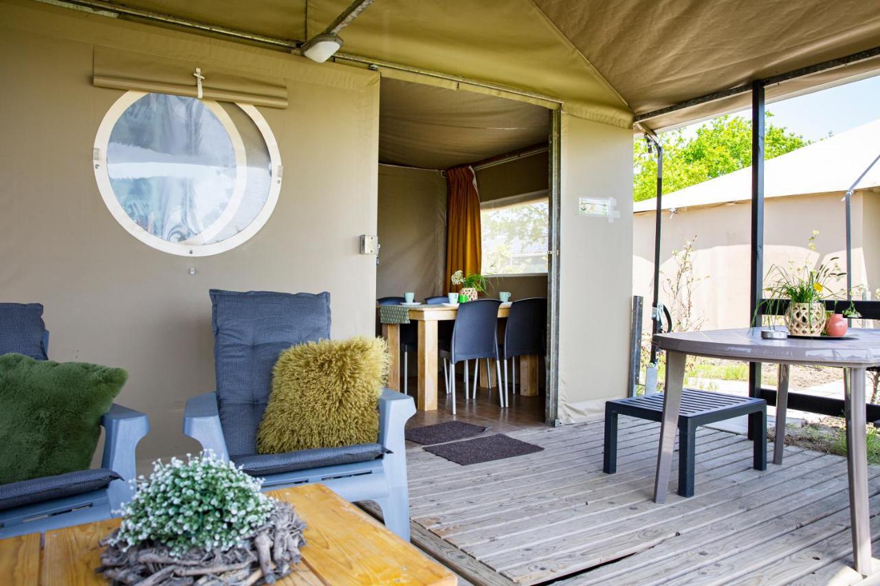 Boerderij Camping Nixhoeve Genderen Kültér fotó