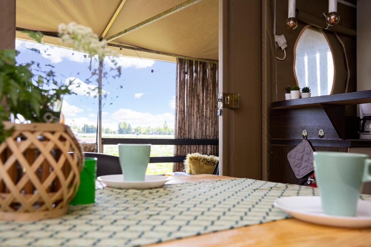 Boerderij Camping Nixhoeve Genderen Kültér fotó