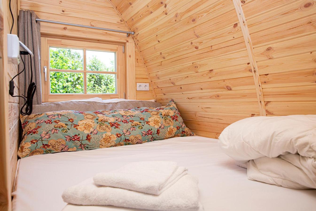 Boerderij Camping Nixhoeve Genderen Kültér fotó